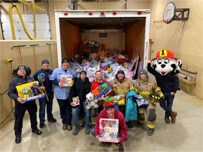 Fenton_Fire_Fighters-Fill_the_Truck-Toys_-Coats_for_Kids
