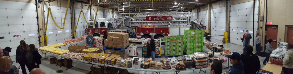 Food_Give_Away-Oct2019_Fenton_Fire_Fighter_Charity (3)